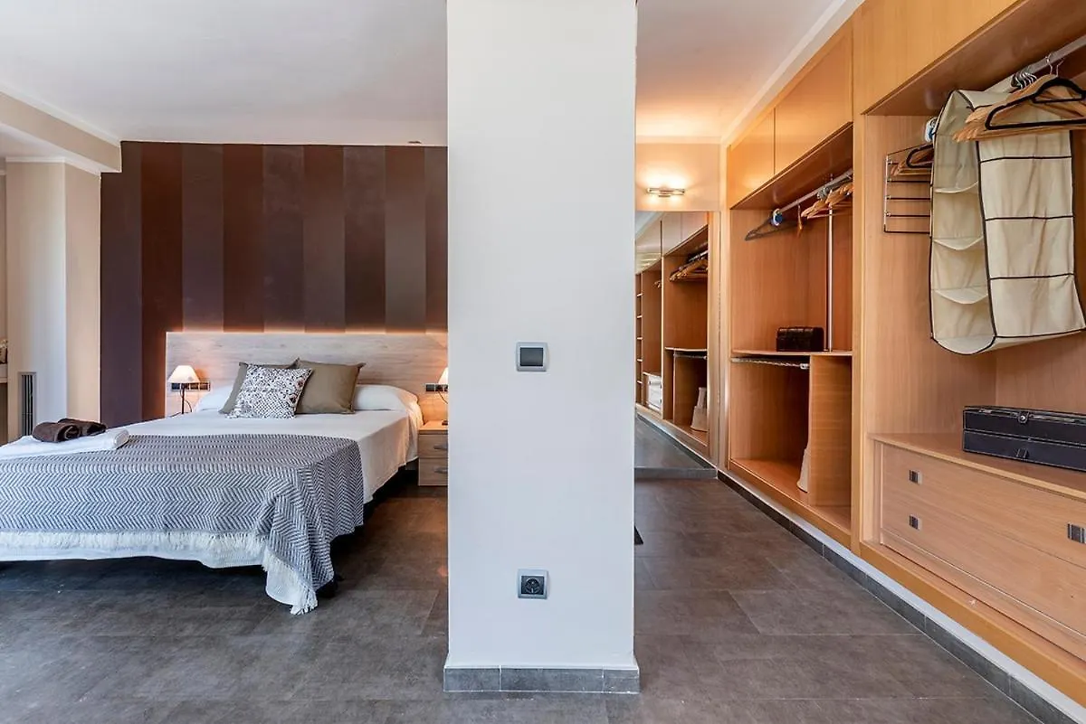 Tarraco Village, Your Family Stay In Tarragona 0*,  Španělsko